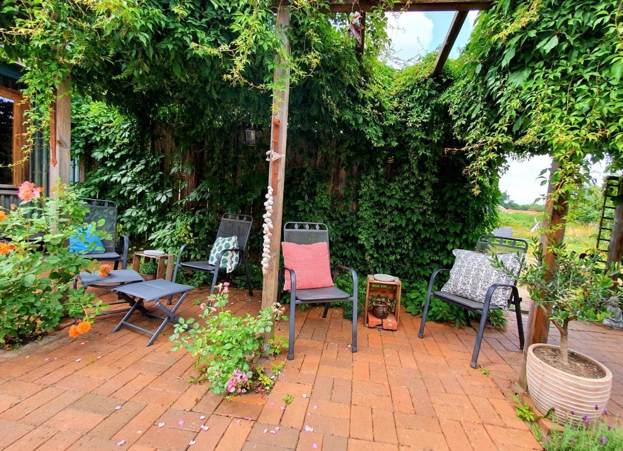 Bed and Breakfast Schmiede1860 Gross Dratow Exterior foto
